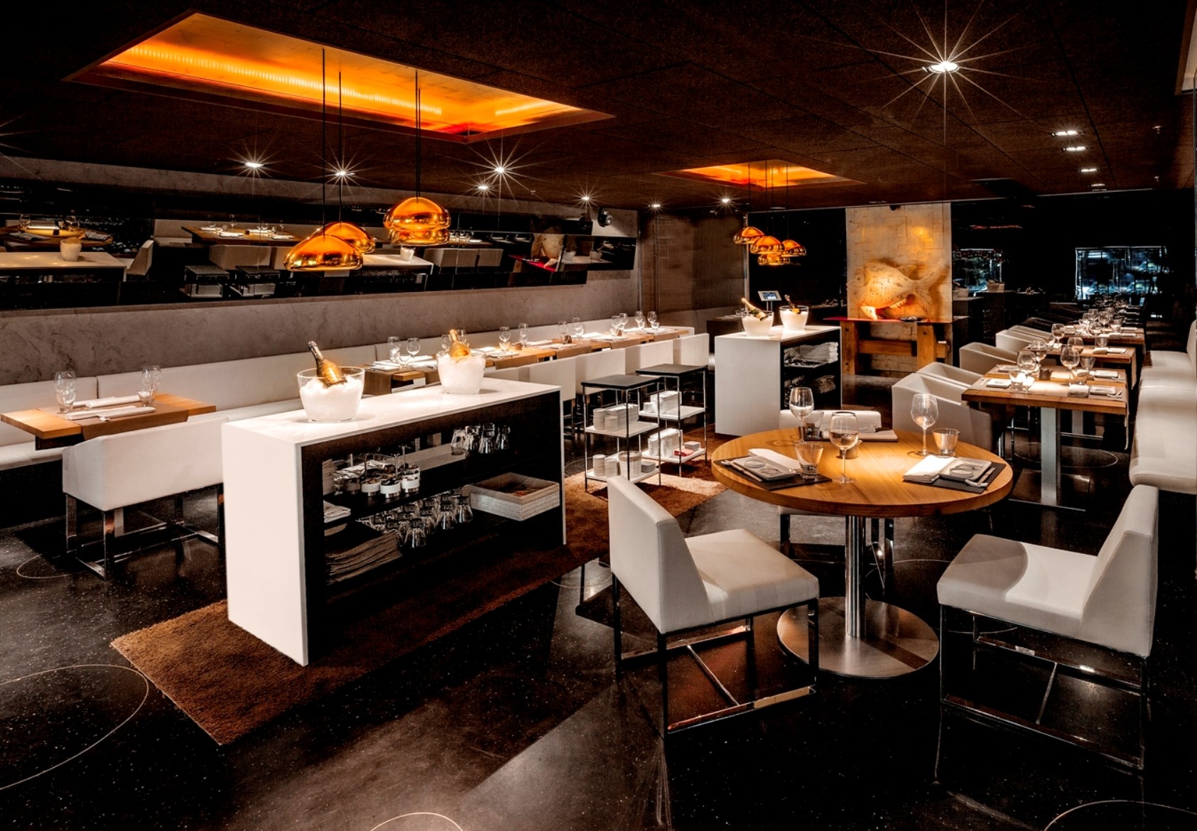 99 Sushi Bar. Hotel Eurobuilding