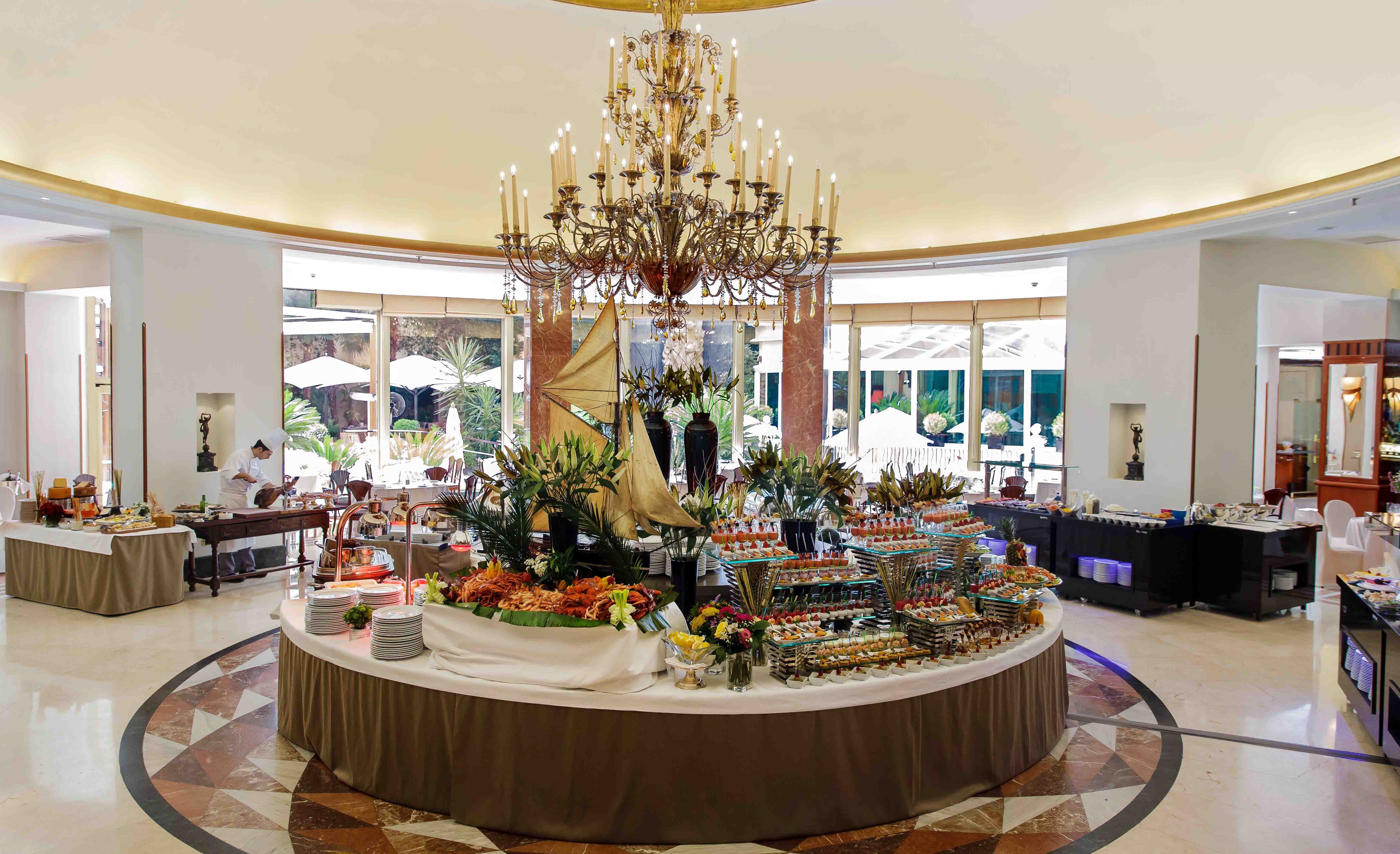 El Jardín. Hotel  Intercontinental
